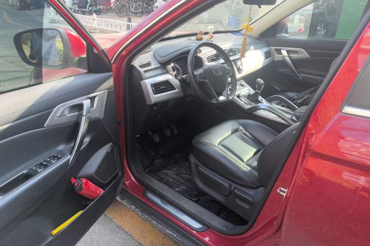 Used Geely Auto Emgrand X7 Sport 2016 2.0L Manual ZhiShang Version