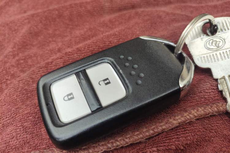 Used Honda Vezel 2016 1.8L CVT Front-Wheel Drive Pioneer Edition