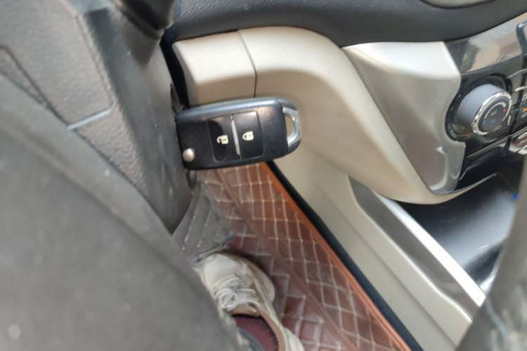 Used CHANGAN Eado 2012 1.6L Manual Luxury Model China IV Standard
