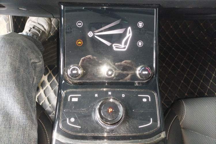 Used NETA U 2022 Zhi 400 Lithium-Nickel-Manganese-Cobalt Energy System
