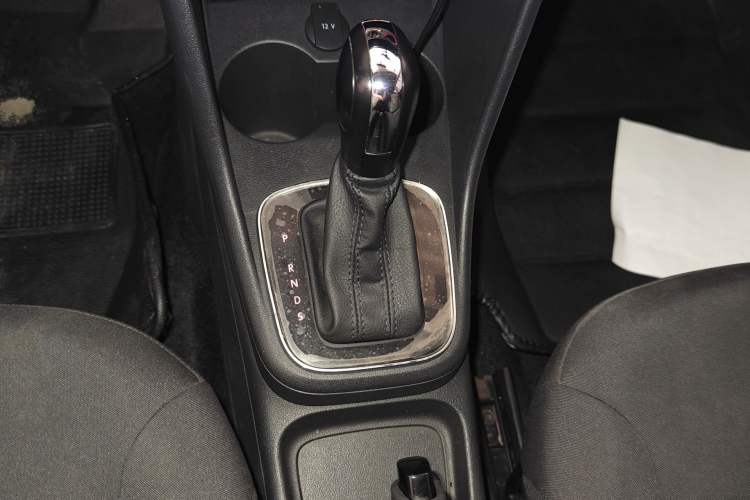 Used Volkswagen Polo 2016 1.4L Automatic Trendy Model Gear Lever