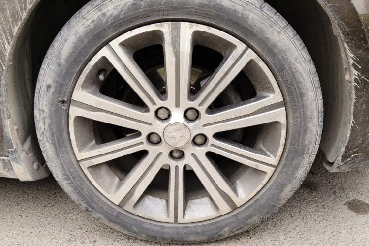 Used Peugeot 408 2014 1.8L Automatic Luxury Edition
