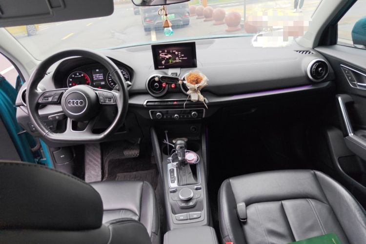 Used Audi Q2L 2022 35 TFSI Fashion Dynamic Model Center Console