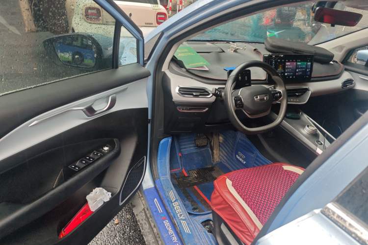 Used Geometry C 2020 Premium Range Edition 400 KM C+ Pro
