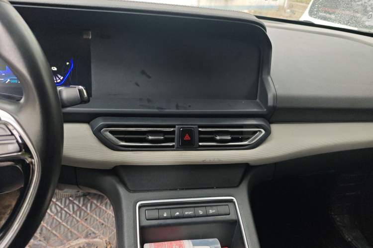 Used Dongfeng Aeolus E70 2022 500 Ultra-Enjoyment Edition
