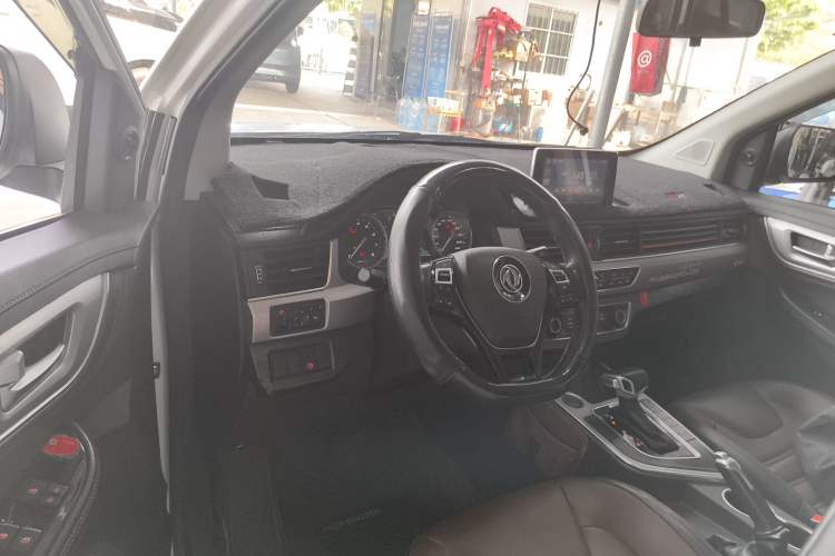 Used FORTHING Joyear X6 2017 Jingxiang Series 1.5T CVT Luxury Model
