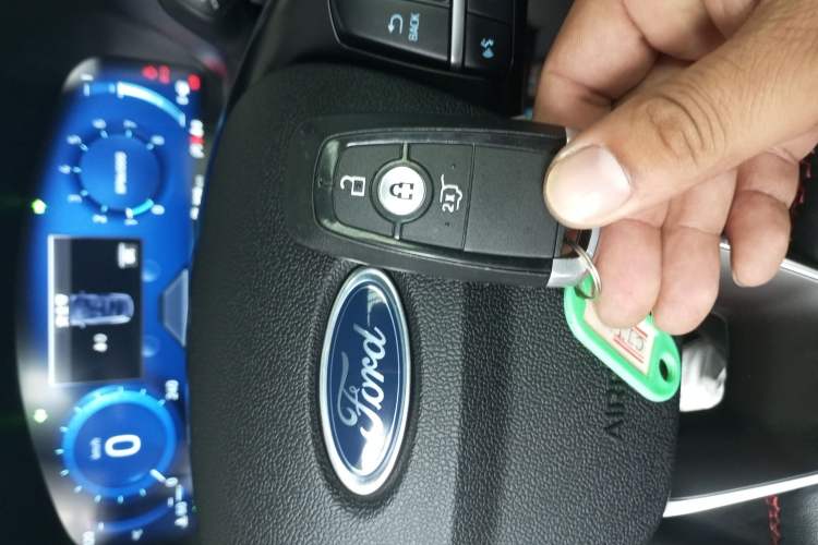 Used Ford Escape 2024 EcoBoost 245 Four-Wheel Drive ST-Line Pro Trim