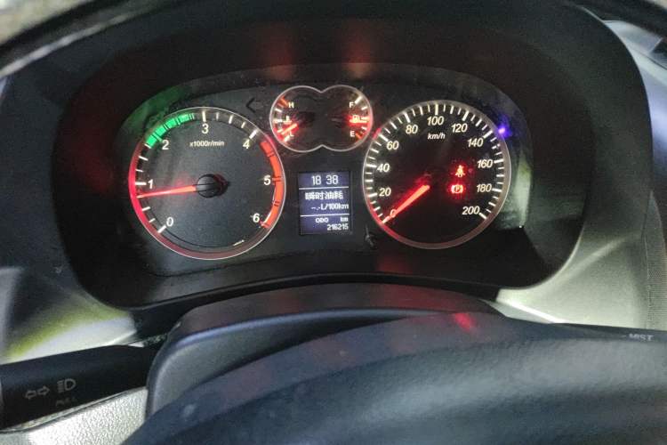 Used Haval H5 Classic 2015 2.0T Diesel Manual Two-Wheel Drive Entry-Level Version