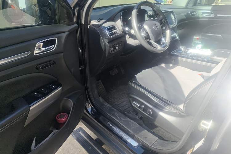 Used GAC Trumpchi GS8 2020 390T Two-Wheel Drive Luxury Smart Connectivity Version (7 Seats) Driver Seat