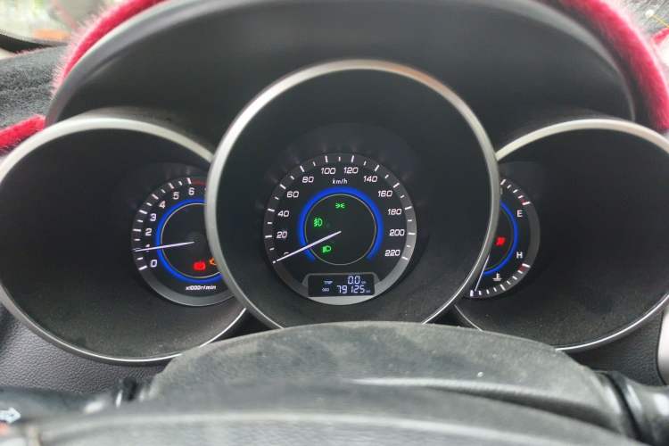 Used CHANGAN Eado 2015 1.6L Manual Luxury Model China V Standard Instrument Cluster