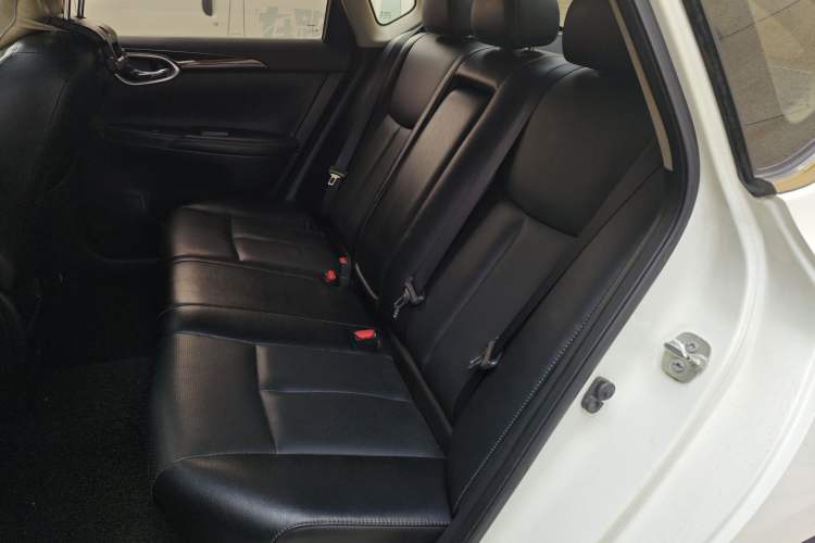 Used Nissan Sylphy 2016 1.6XV CVT Smart Enjoyment Version Left Rear Seat