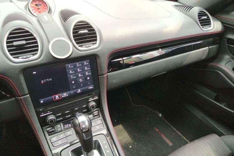 Used Porsche 718 2022 Boxster T 2.0T Audio And AC Panel