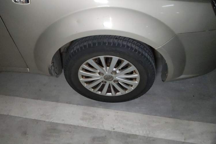 Used Buick Excelle 2015 1.5L Automatic Classic Model
