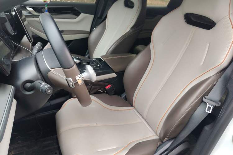 Used BYD Qin PLUS 2024 HONOR Edition DM-i 120KM Leading Model
