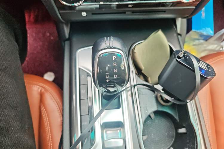 Used Maserati Ghibli 2014 3.0T Standard Edition Gear Lever