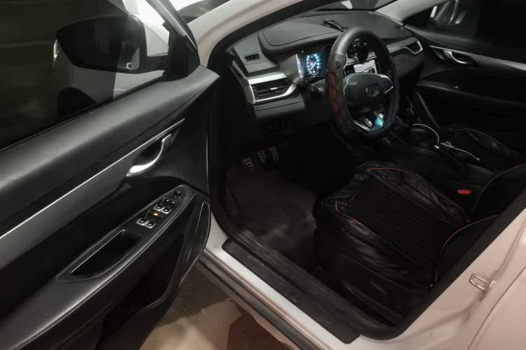 Used Geely Auto Vision S1 2019 Upgraded Model 1.5L Manual Elite Version Driver Seat