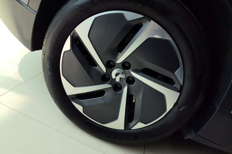 Used Nio EC6 2023 75 kWh
