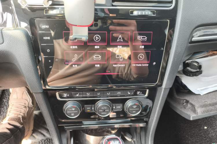 Used Volkswagen Golf GTI 2018 2.0 TSI GTI Audio And AC Panel