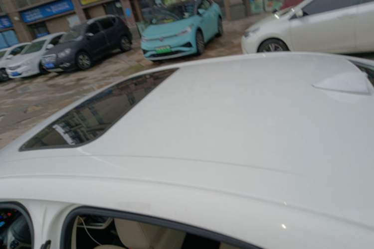 Used Ford Escort 2015 1.5L Automatic Fashion Model Roof