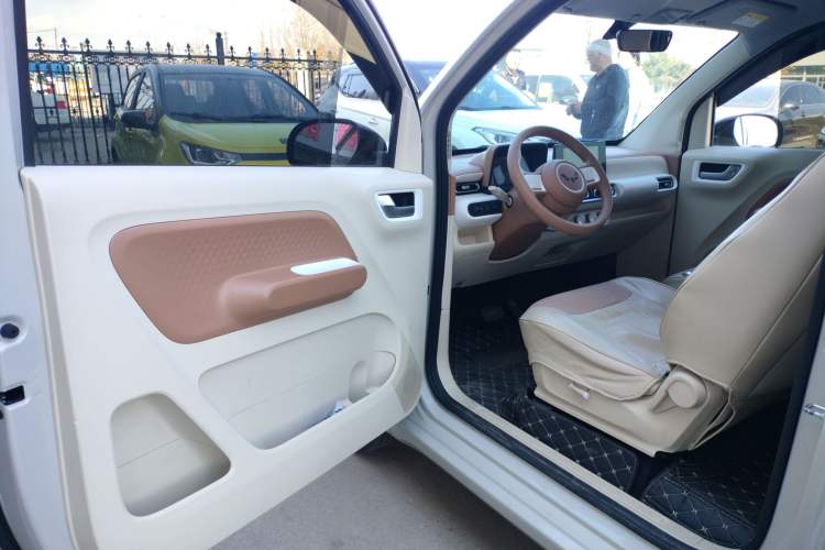 Used Wuling Hongguang MINIEV 2024 3rd Generation 215km Advanced Version Driver Seat
