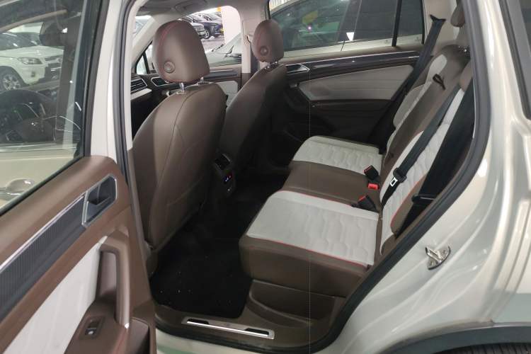 Used Volkswagen Tiguan L 2023 330TSI Automatic Two-Wheel Drive R-Line Flagship Edition