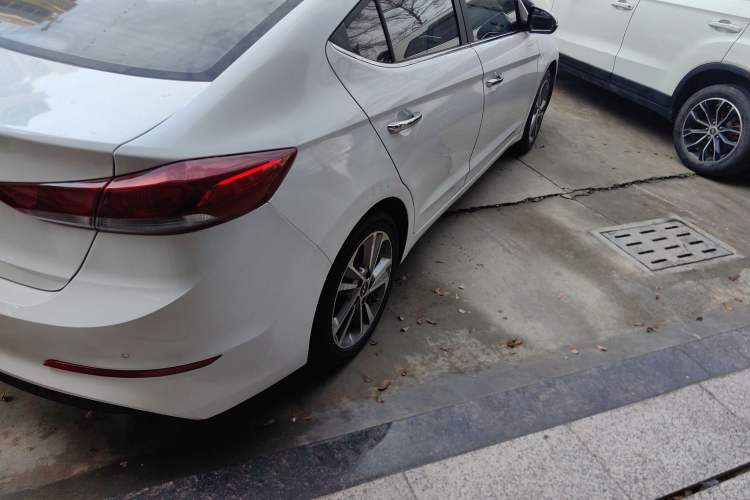 Used Hyundai Elantra (6th Generation / Lingdong) 2016 1.6L Automatic ZhiXuan · Youth Edition
