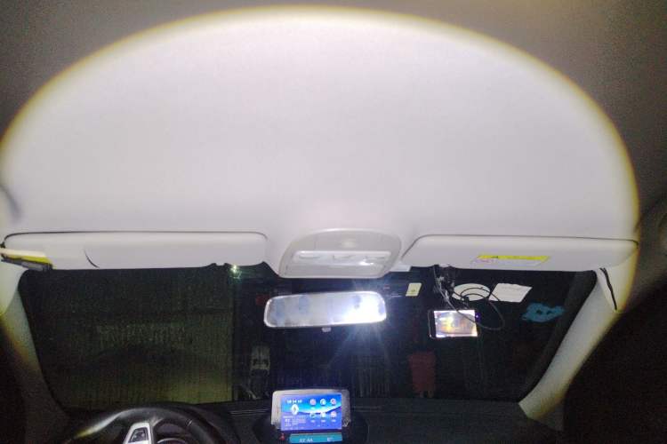 Used Renault Fluence 2015 2.0L Standard Edition
