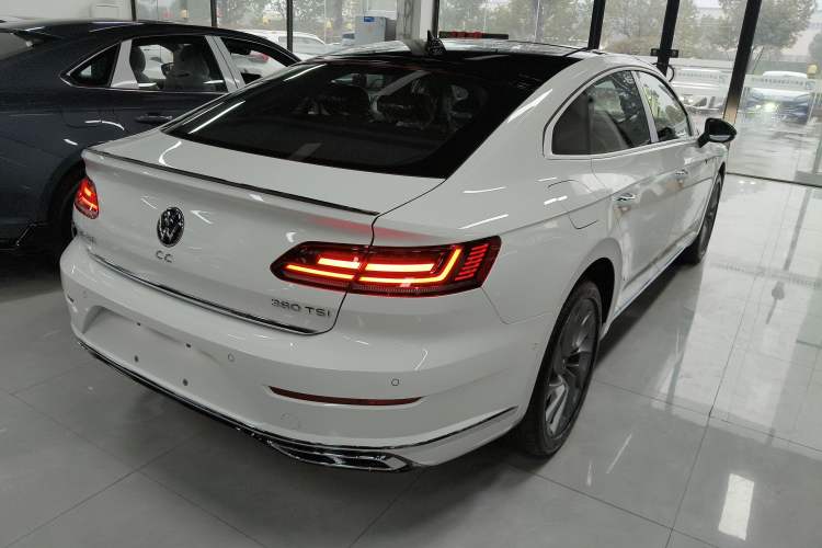 Used Volkswagen FAW-Volkswagen CC 2026 Model, 30 Million Units—Selected, 380TSI, Dazzling