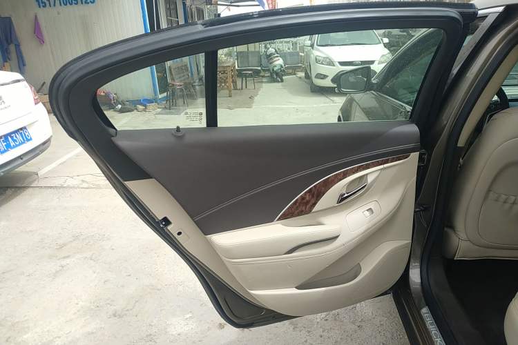 Used Buick LaCrosse 2013 2.4L SIDI Leading Comfort Version