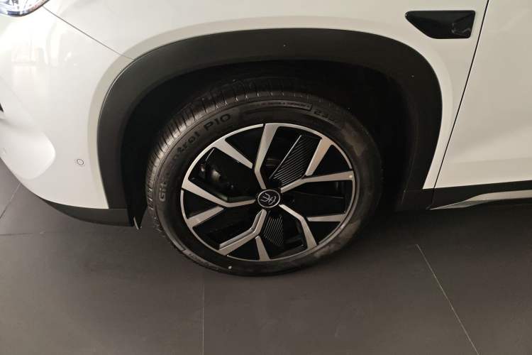 Used BYD Song L DM-i 2025 Intelligent Driving Version 160 km Beyond-Range Type