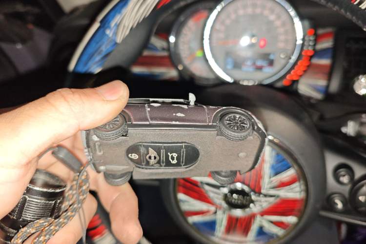 Used MINI MINI 2014 1.5T COOPER Fun