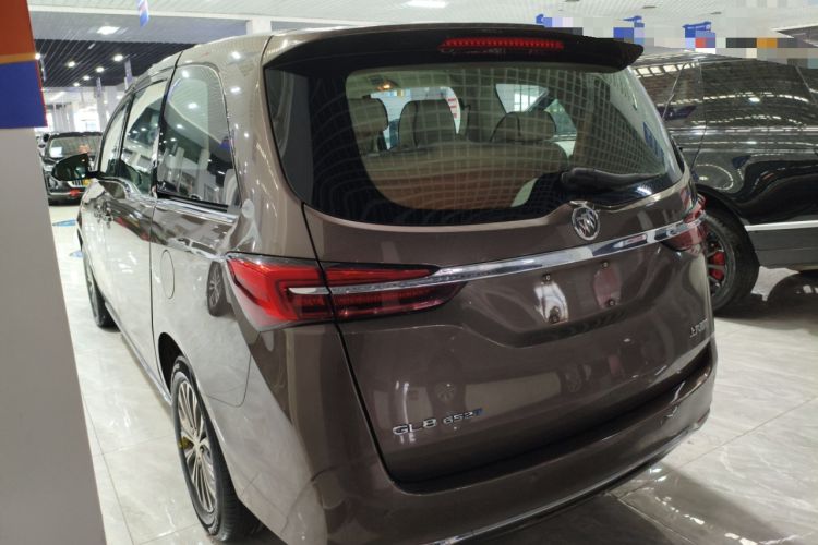 Used Buick GL8 2023 Land Executive Class Comfort Model
