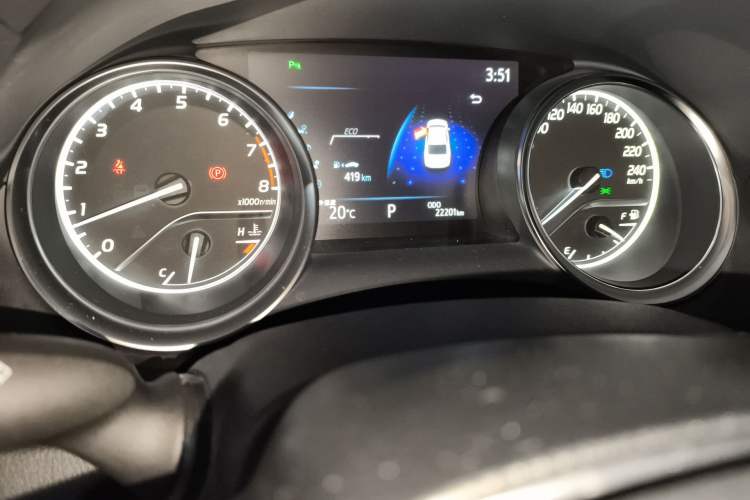 Used Toyota Camry 2019 2.5G Luxury Edition China VI Standard Odometer Close Up