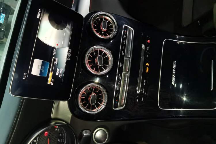 Used Mercedes-Benz C-Class AMG 2015 AMG C 63 Audio And AC Panel