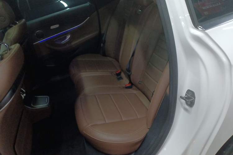 Used Mercedes-Benz E-Class New Energy 2022 Restyled E 350 e L Plug-in Hybrid Sports Sedan
