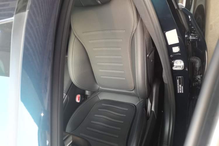 Used Mercedes-Benz C-Class 2024 C 200 L Sport Edition Left Front Seat