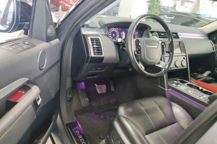 Used Land Rover Discovery 2020 2.0T SE Driver Seat