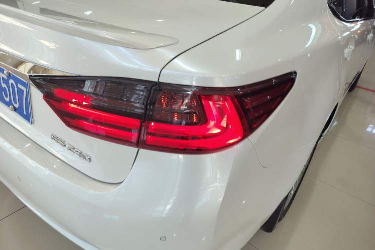 Used Lexus ES 2015 200 Elite Edition
