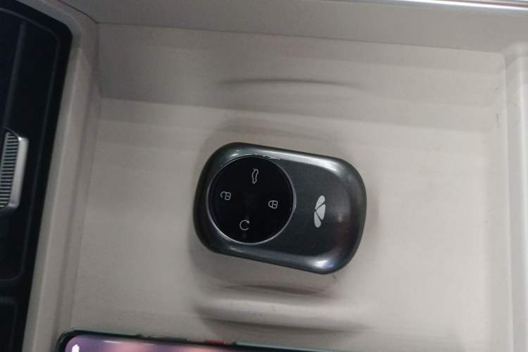 Used Chery Fengyun T9 2024 120 Long-Range Flagship Version 7 Seats Lithium Iron Phosphate Vehicle Key