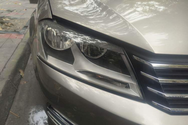 Used Volkswagen Magotan 2012 Travel Edition 2.0 TSI Comfort Version