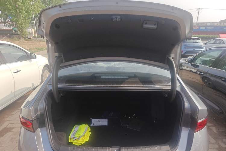 Used BYD Qin PLUS 2025 DM-i Smart Drive 55KM Leading Model
