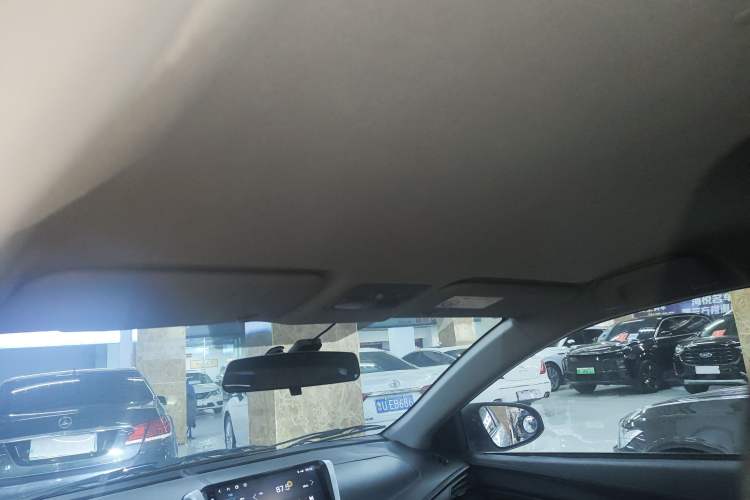 Used Toyota YARiS L  Zhi Xiang 2019 1.5E CVT Dynamic Edition China VI compliant
