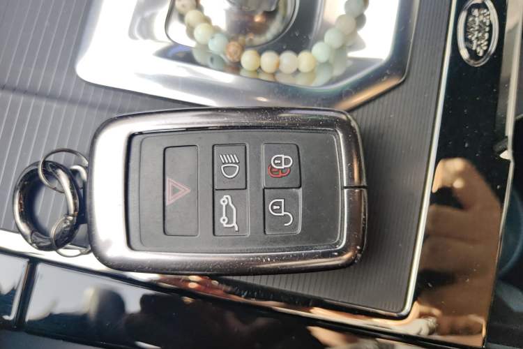 Used Land Rover Range Rover Evoque 2020 249 PS R-DYNAMIC S Sport Edition