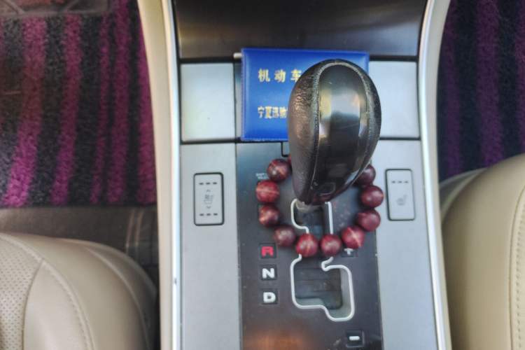 Used Hyundai Veracruz 2012 3.8L Comfort Edition Gear Lever