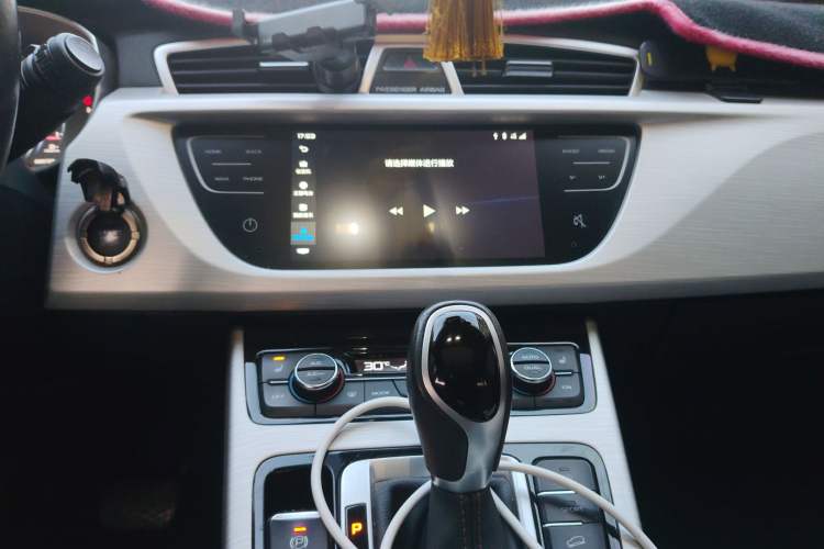 Used Geely Auto Emgrand X7 Sport 2018 1.8TD Automatic All-Wheel-Drive ZhiZun Model with 4G Connectivity
