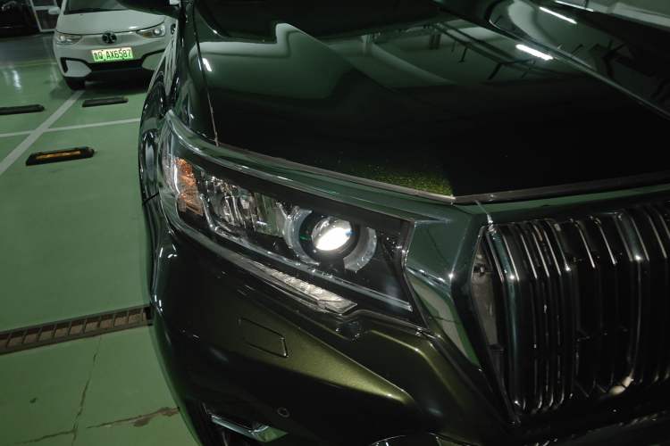 Used Toyota Prado 2018 3.5L Automatic TX-L with Rear-Mounted Spare Tire
