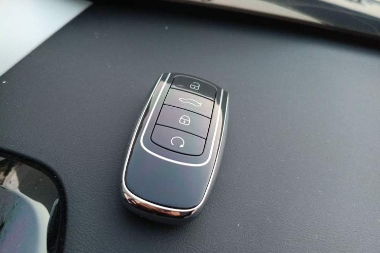 Used Chery Explore 06 2023 Yoye Edition 1.6T Two-Wheel Drive Explore Wild Vehicle Key