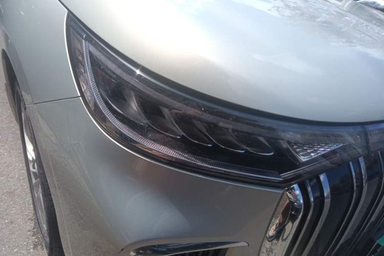 Used VOYAH Dream 2022 0-Emission Version Range of 475 km Exterior 6