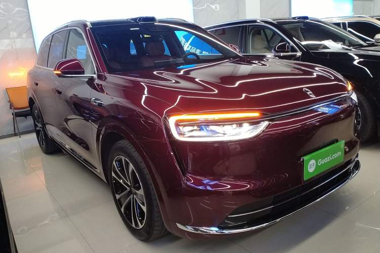 Used Hima AITO M7 2026 Model Range-Extending Ultra All-Wheel Drive 5-Seater Version Front Right 45 Deg