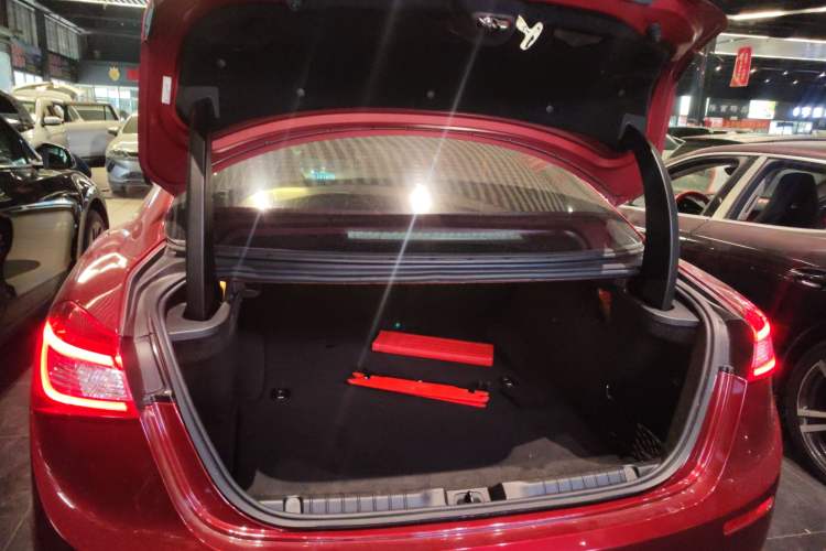 Used Maserati Ghibli 2014 3.0T Standard Edition Trunk